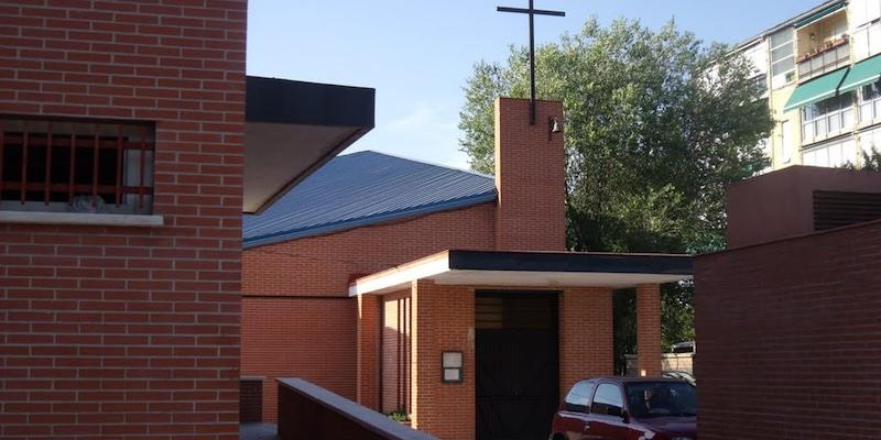 El vicario episcopal de la VIII visita a los sacerdotes de la residencia Virgen del Refugio