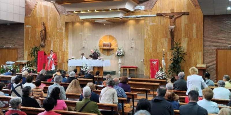 La parroquia Cristo de la Paz clausura el 50 aniversario de la erección canónica con el lema “50 años haciendo historia en Carabanchel”