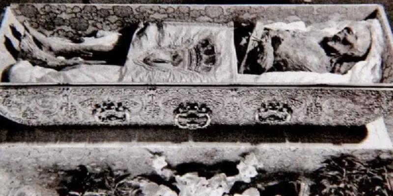 El cuerpo incorrupto de san Isidro se expone desde este sábado para la veneración de los fieles