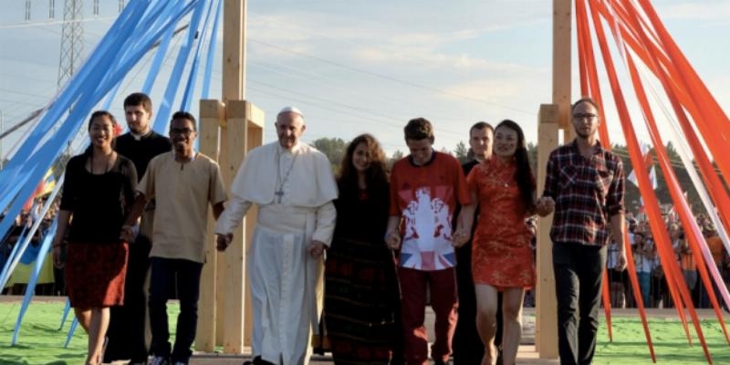 La diócesis de Valencia se suma a la cadena de oración por el Sínodo de los Obispos sobre los Jóvenes iniciado hoy en Roma