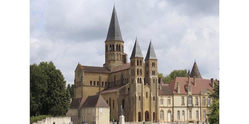 La Guardia de Honor del Sagrado Corazón cancela su peregrinación a Paray le Monial para participar en una asamblea internacional