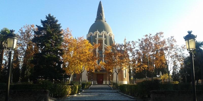 El cardenal Osoro preside en la capilla del cementerio de la Almudena una Misa en la solemnidad de Todos los Santos