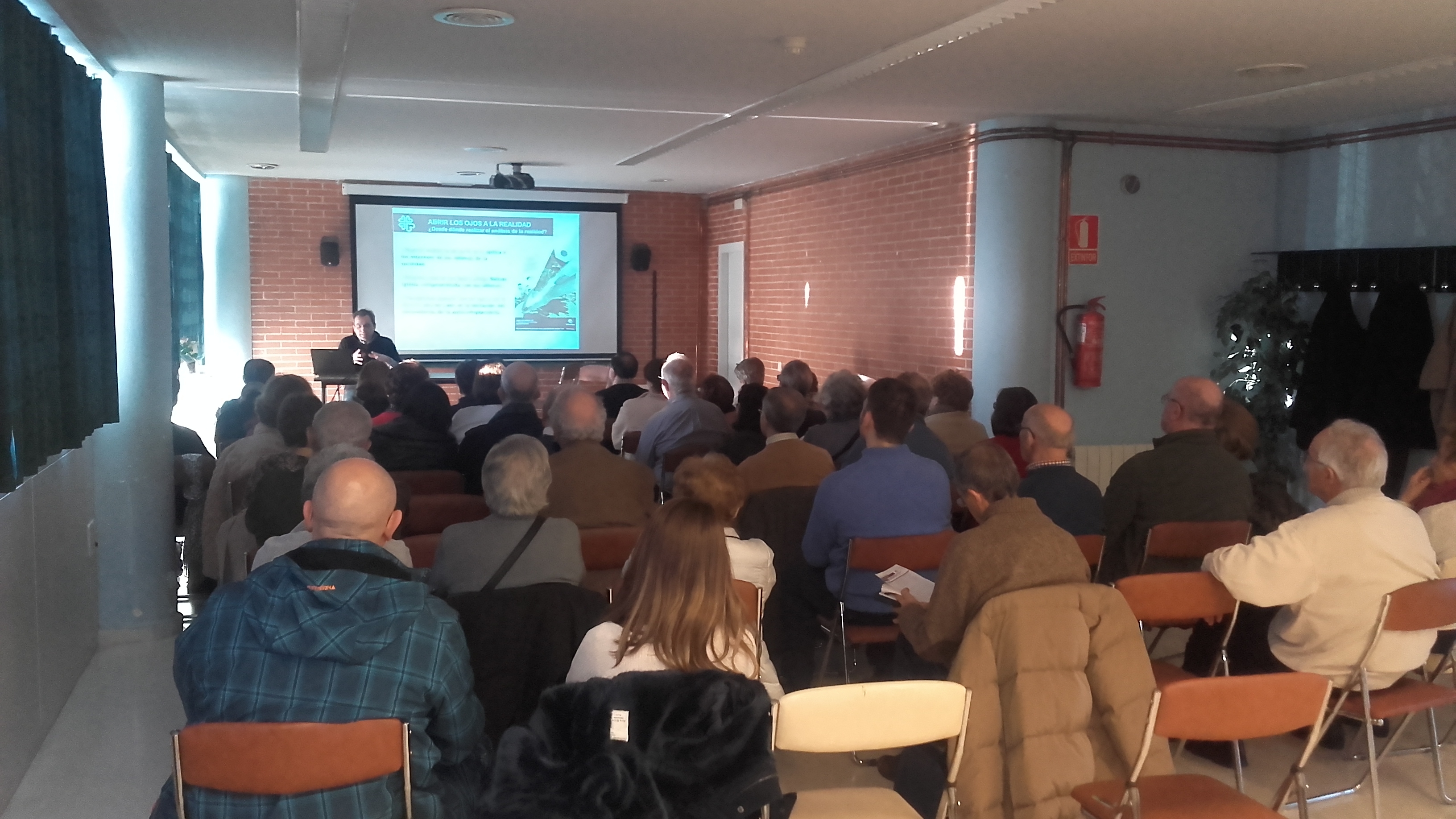 Nuestra Señora del Pilar acoge las próximas sesiones de la Escuela de Vida de Cáritas Vicaría II