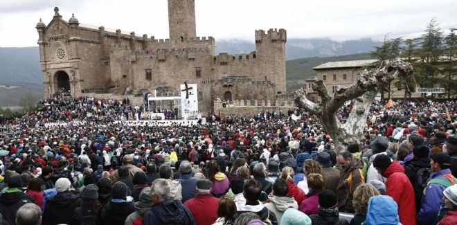 Casi 300 jóvenes madrileños en Javier, peregrinos de Misericordia