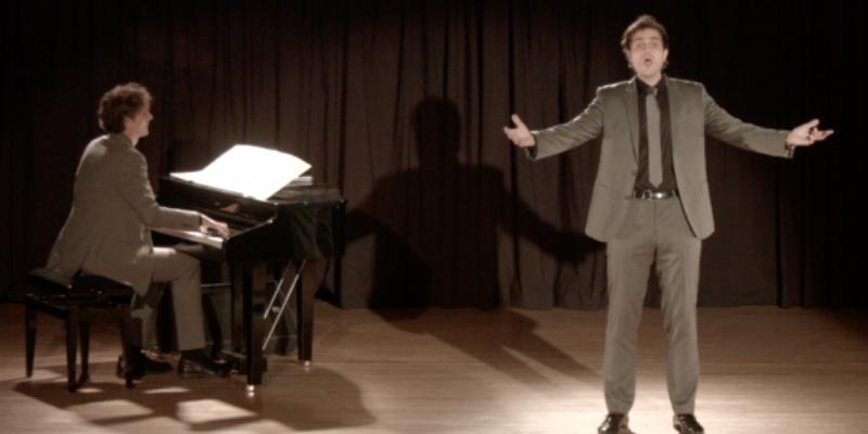 El Dúo Hermanos Ferrando interpreta 'Descubriendo al tenor' en el teatro Fernández Baldor