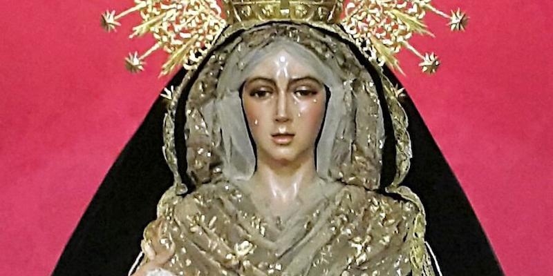 La hermandad del Gran Poder y Esperanza Macarena celebra en la colegiata un funeral por sus difuntos