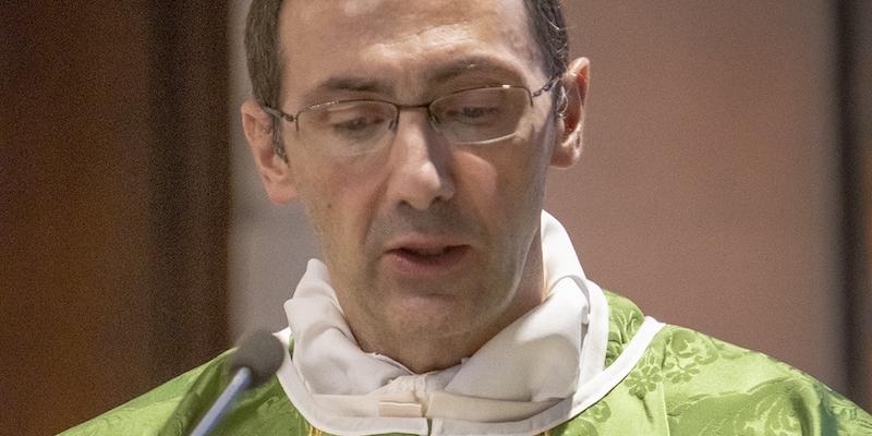 El madrileño Ricardo Regidor celebra en el colegio Tajamar su primera Misa tras ser ordenado en Roma por el cardenal Parolin