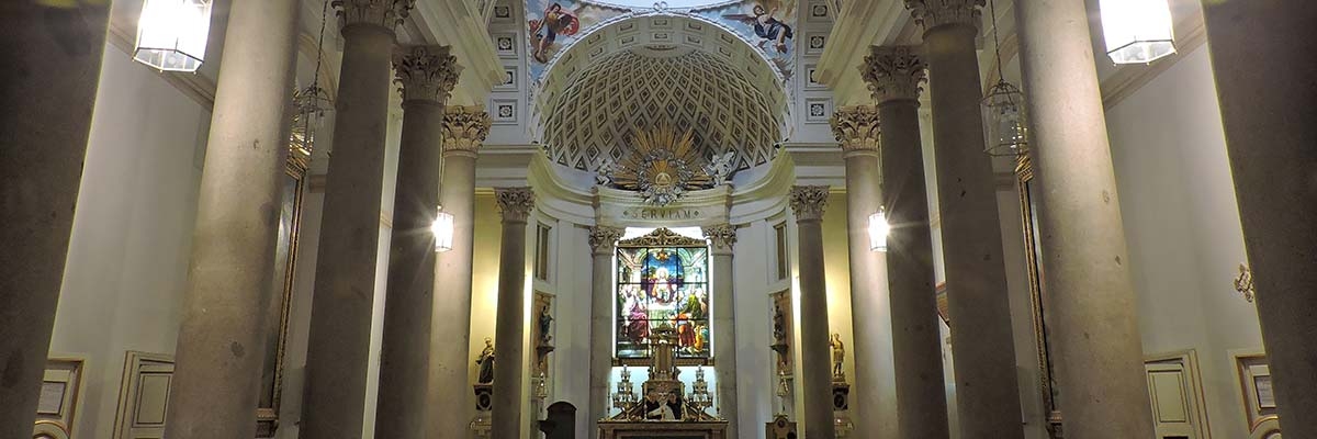 La imagen peregrina de la Almudena visita el Real Oratorio del Caballero de Gracia