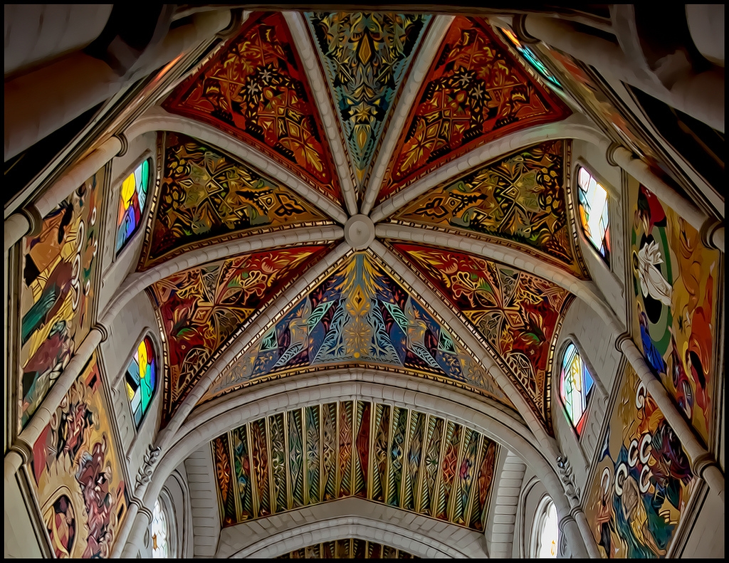 La catedral de la Almudena cuenta con una audioguía para facilitar las visitas