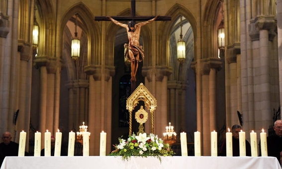 13tv retransmite el Miércoles Santo el Via Crucis desde la catedral de la Almudena