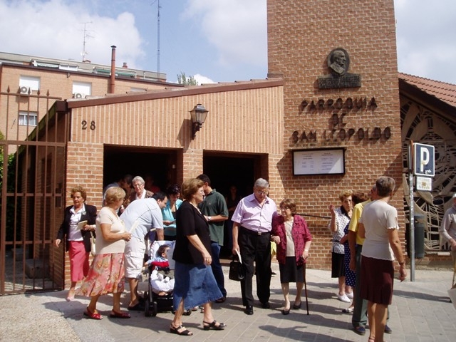 Niños, adolescentes y jóvenes de la parroquia de san Leopoldo evangelizan este fin de semana en la calle