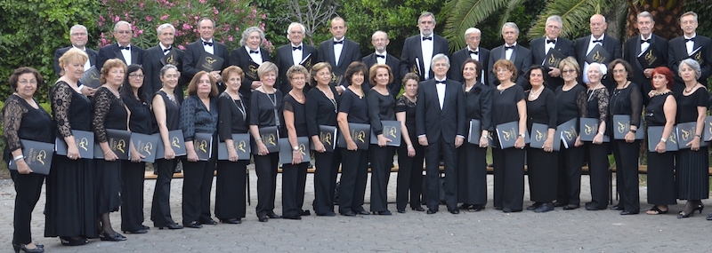 El Coro Valdeluz ofrece un concierto de Navidad en Santa María de la Esperanza