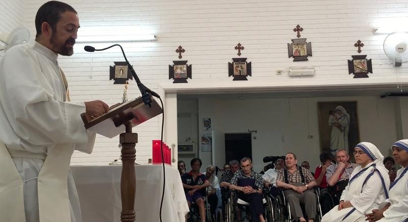 Autor de 'El diácono, pobre y fiel en lo poco': «Es un privilegio inmerecido ver al Cristo sufriente en enfermos y pobres»