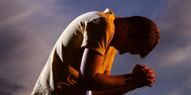 María Madre del Amor Hermoso reanuda sus encuentros mensuales de adoración de jóvenes recordando la JMJ