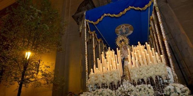 La Hermandad de los Gitanos de Madrid llevará el Miércoles Santo un cirio, en la candelería de su paso de palio, a favor de la donación de sangre y médula ósea