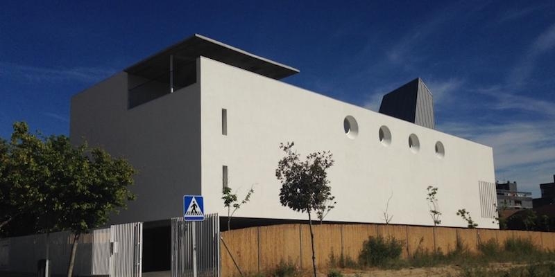 El vicario episcopal de la VI preside la toma de posesión del párroco de Santa Maravillas de Jesús