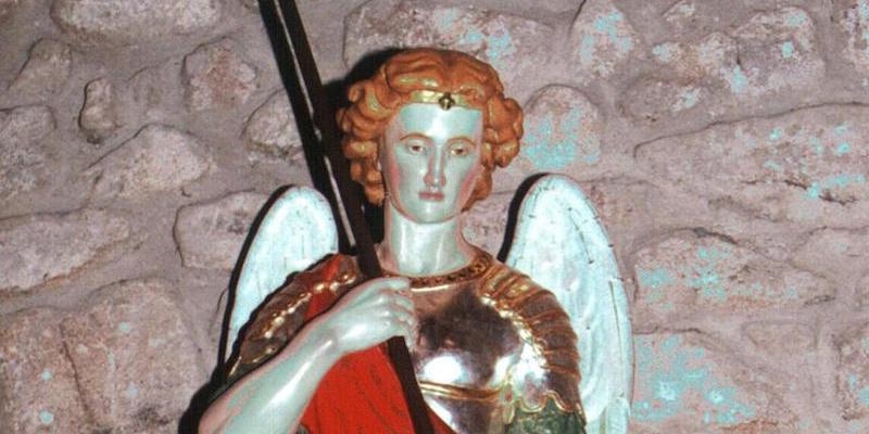 Moralzarzal honra a san Miguel Arcángel con Misa y procesión