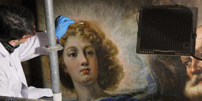 Restauración del cuadro retablo de la Iglesia de San Pedro ad Vincula: Un gozo enorme para la parroquia y un motivo de alegría para todos los madrileños