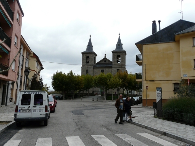 La Escolanía del Valle de los Caídos canta en la iglesia de San Bernabé