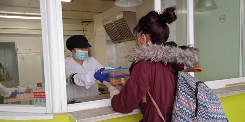 Comida y acompañamiento: las parroquias de Madrid siguen al pie del cañón