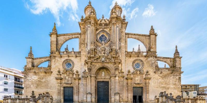 El arzobispo de Madrid asiste en la catedral de Jerez a la toma de posesión de monseñor Rico Pavés como obispo diocesano