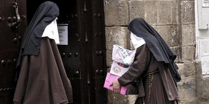 Las Hermanas de la Cruz celebran con una Misa de acción de gracias el 145 aniversario de su fundación