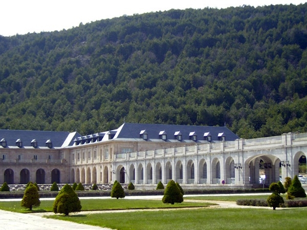 Ejercicios espirituales para sacerdotes en el Valle de los Caídos