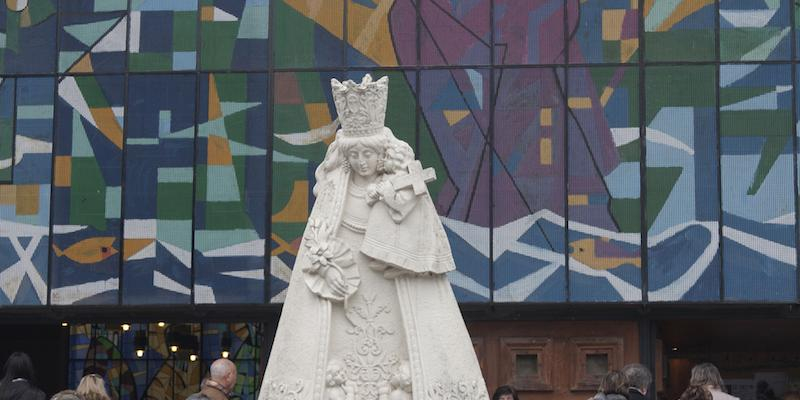 Nuestra Señora de los Desamparados y San Lucas festeja a su patrona en el VI Domingo de Pascua