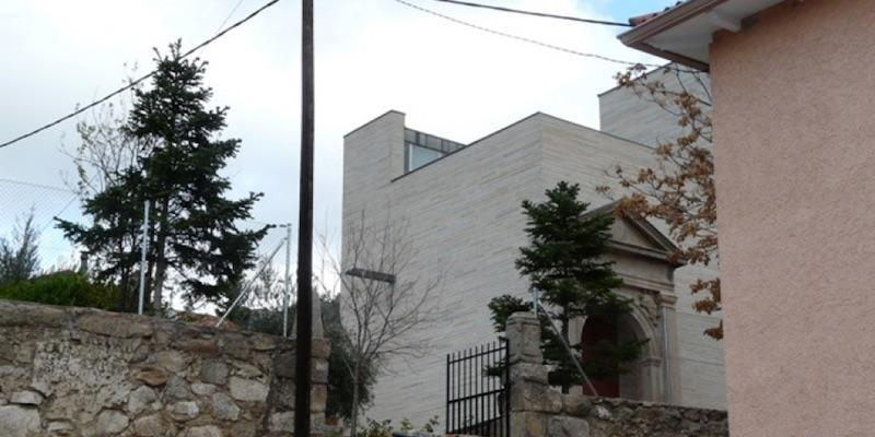 Valdemaqueda recupera la procesión con la imagen de la Virgen de los Remedios en su fiesta patronal