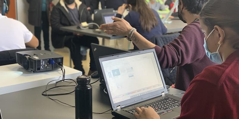 Voluntarios de Obras Sociales de Exclusión de Cáritas Diocesana de Madrid participan en un encuentro de formación