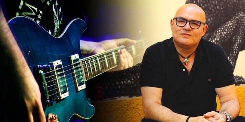 El padre Vicente Esplugues imparte en Nuestra Señora Reina del Cielo una charla de preparación a la Navidad