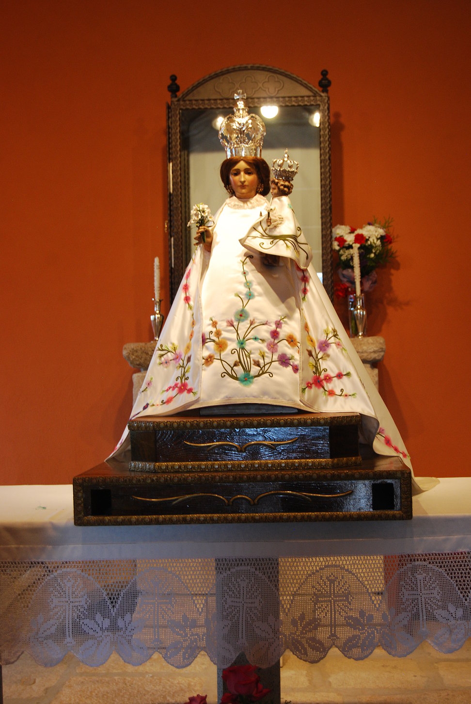 Guadalix de la Sierra se vuelca en la fiesta de la Virgen del Espinar
