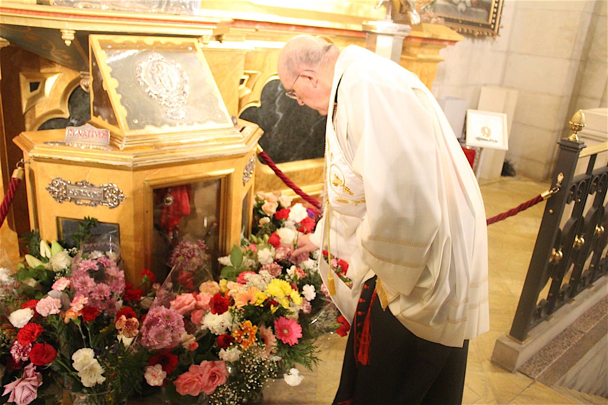 El arzobispo a los jóvenes: «No queremos hacer una humanidad de ladrones»