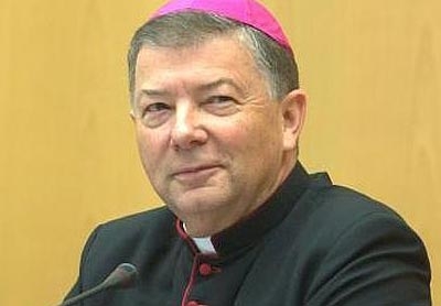 Intervención de Mons. Juan Antonio Martínez Camino, SJ, en los encuentros “Busca la verdad mientras eres joven”