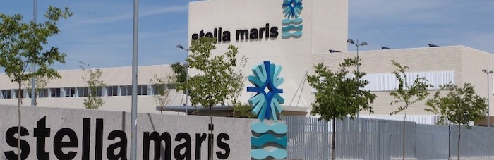 El cardenal Osoro ordena diáconos a dos religiosos de los Discípulos de los Corazones de Jesús y María en el colegio Stella Maris