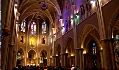 Sacramento de la Confirmación en la Basílica de la Milagrosa