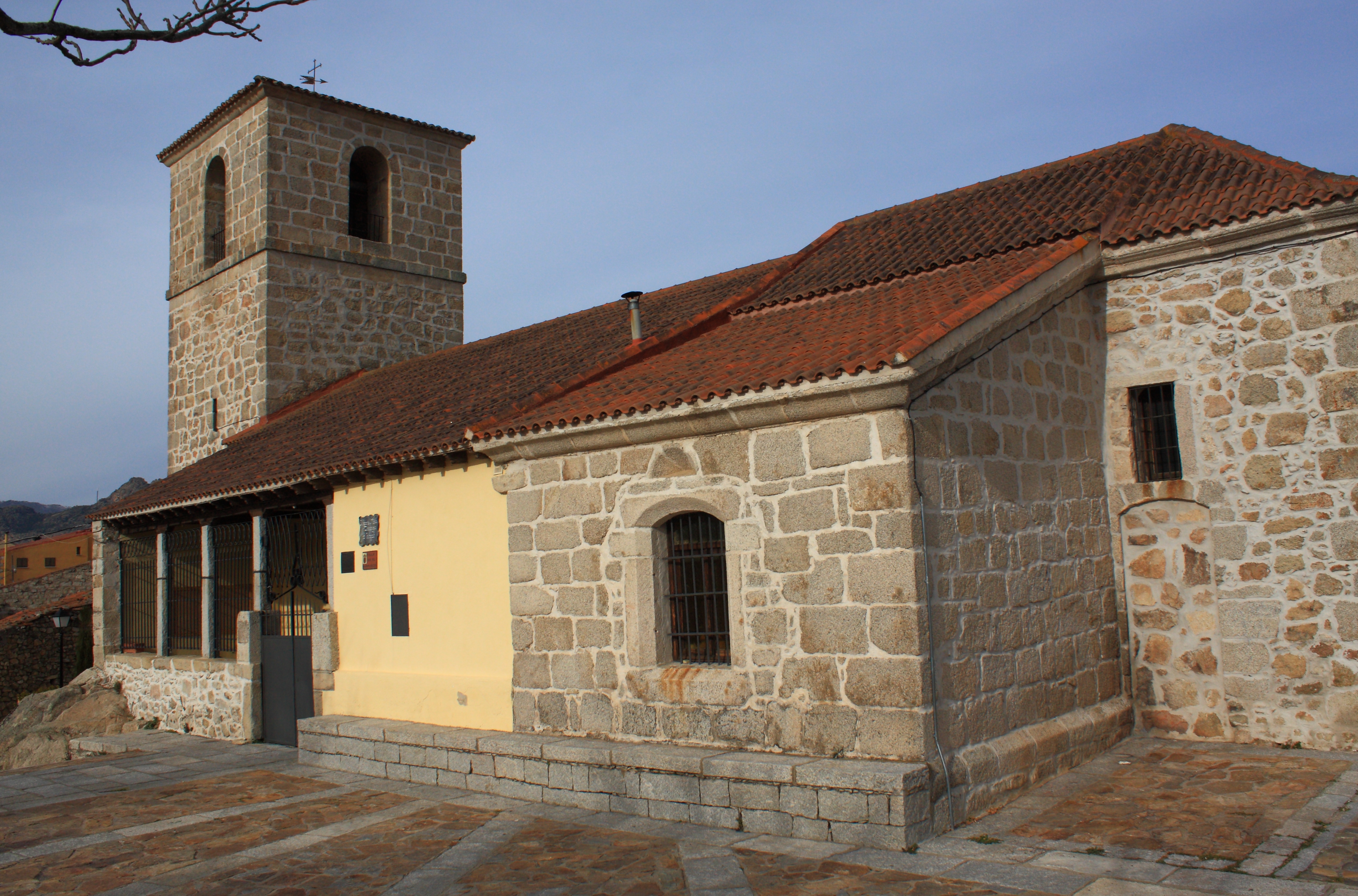 El Santísimo sale este domingo en procesión por las calles de El Berrueco