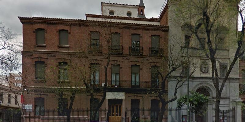 El cardenal Osoro visita a los sacerdotes de la residencia sacerdotal San Pedro