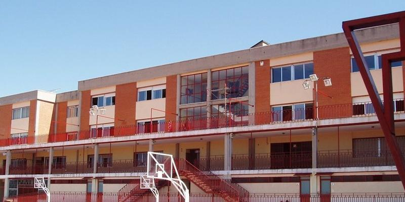 El vicario episcopal de la I preside una Eucaristía con sacramento de la Confirmación en el colegio Manyanet de Alcobendas