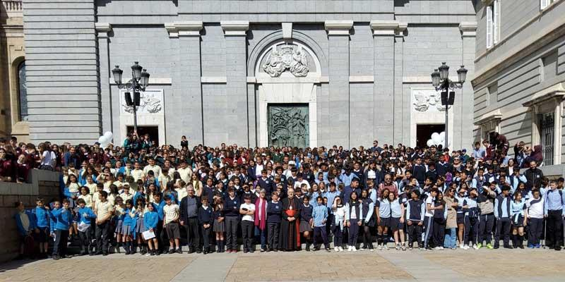 El arzobispo invita a los niños de los colegios diocesanos a trabajar «por tener a Jesús en vuestra vida»