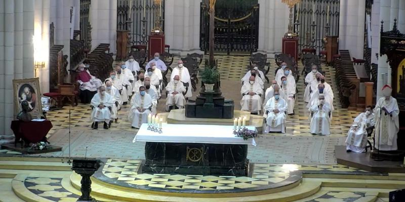 El arzobispo alienta a los josefinos de Murialdo a seguir siendo «padres dedicados a la juventud»