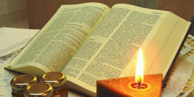 Chema Álvarez habla sobre La Biblia en Ntra. Sra. del Sagrado Corazón