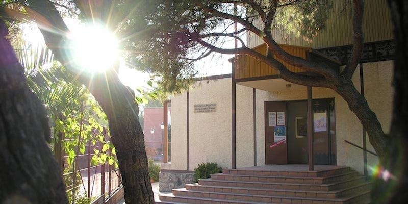 San Félix se vuelca en dar de comer a más de 120 familias de Villaverde durante la pandemia