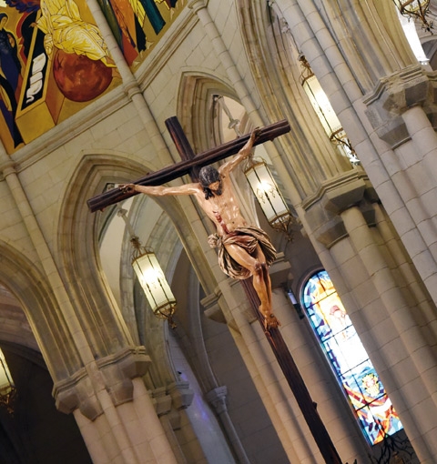 TVE retransmitirá las celebraciones del Triduo Pascual desde la catedral de la Almudena