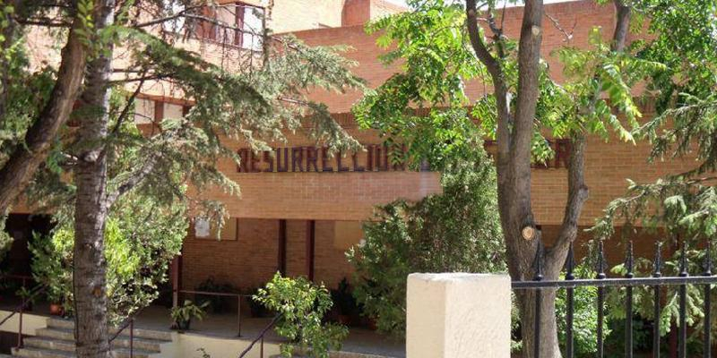 Dos familias ucranianas participan esta tarde en Resurrección del Señor en un encuentro de oración por la paz