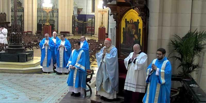 Cardenal Osoro en la Vigilia de la Inmaculada: «Con María, la humanidad entera aprende a decir sí a Dios»