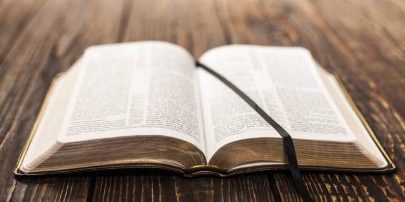 Ianire Angulo aborda la espiritualidad en la Biblia en la Escuela de Teología 'Cristo del Olivar'