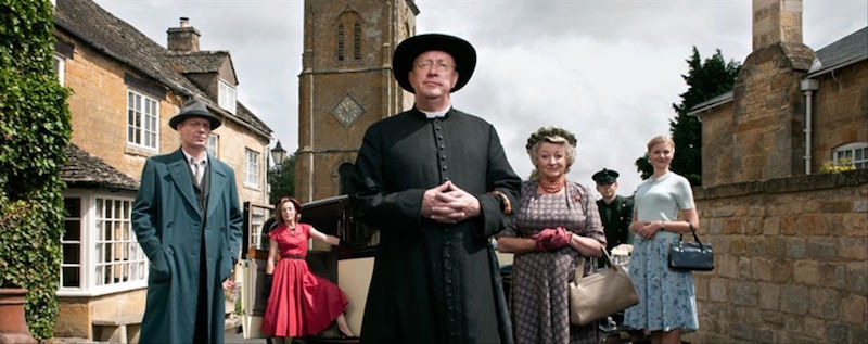 Encristiano lanza la serie Padre Brown en DVD