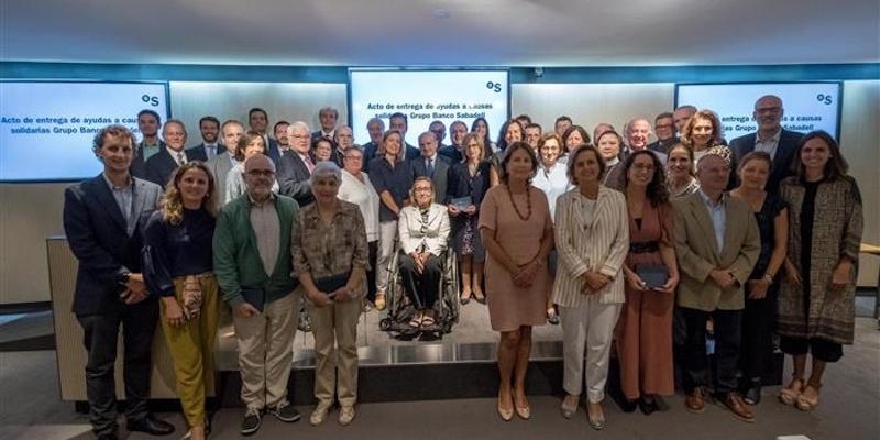 El cardenal Osoro interviene en la entrega de las ayudas a causas solidarias del Fondo Sabadell Inversión Ética y Solidaria