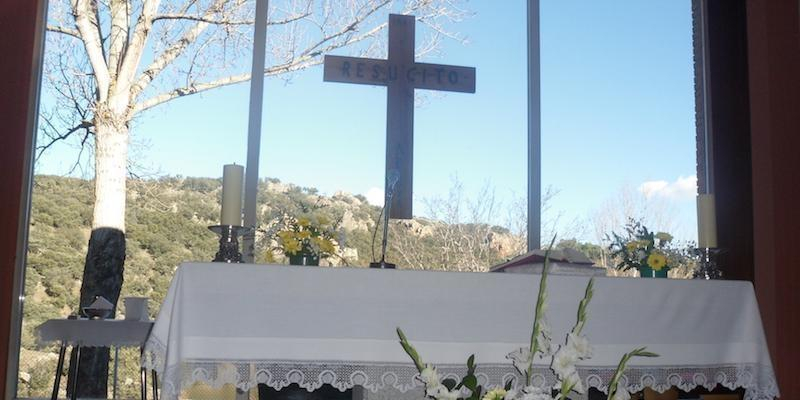 La capilla de las religiosas de María Inmaculada de Buitrago acoge la primera profesión de la hermana Liliana Ruiz